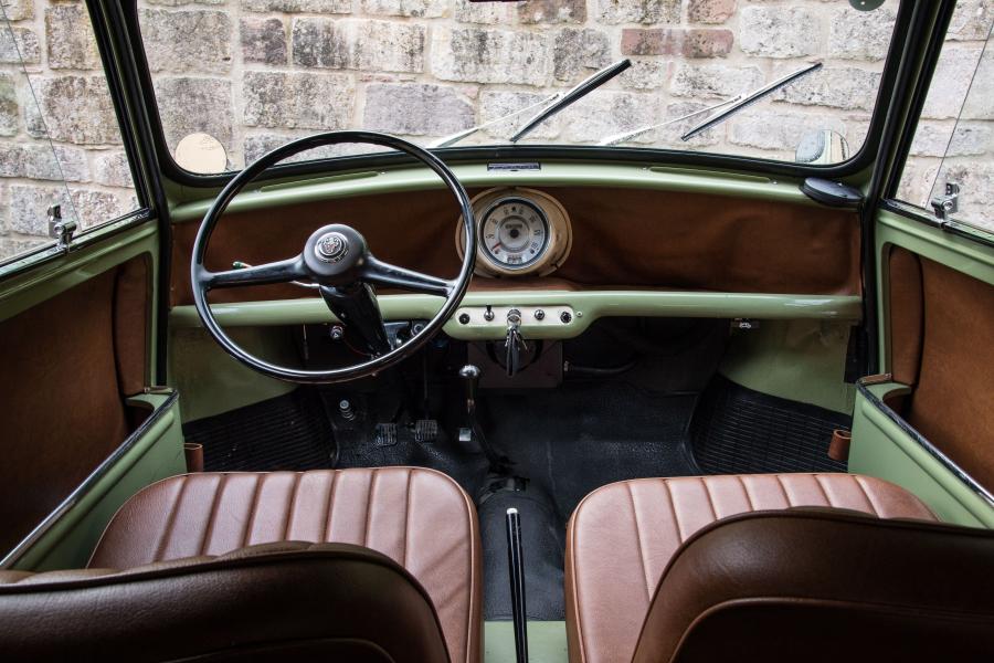 Торпедо Austin Mini Van (ADO15) 1960 года  (фото 27 из 30)
